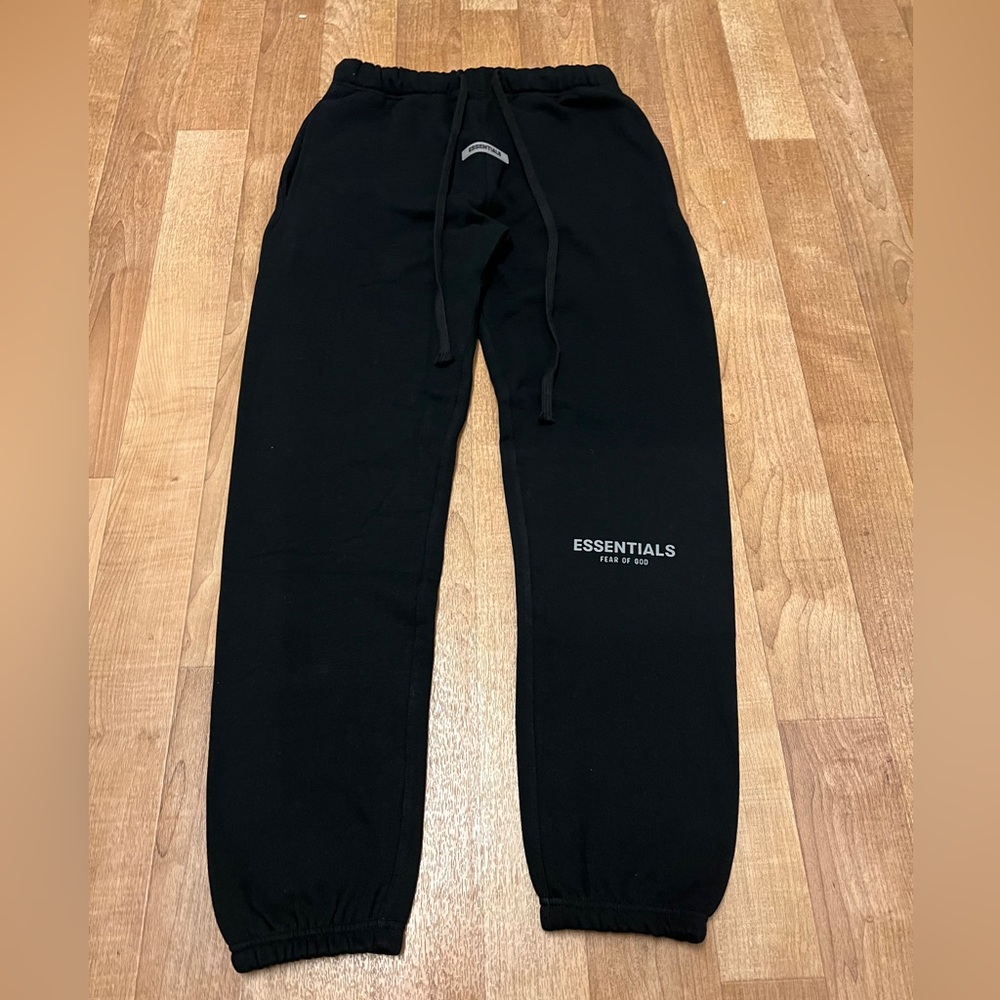 Essentials Sweatpants - Brand New - Picture 1 of 7